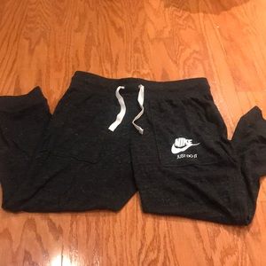 NIKE jogger capris — size small